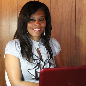 Meet your Posher, Regina